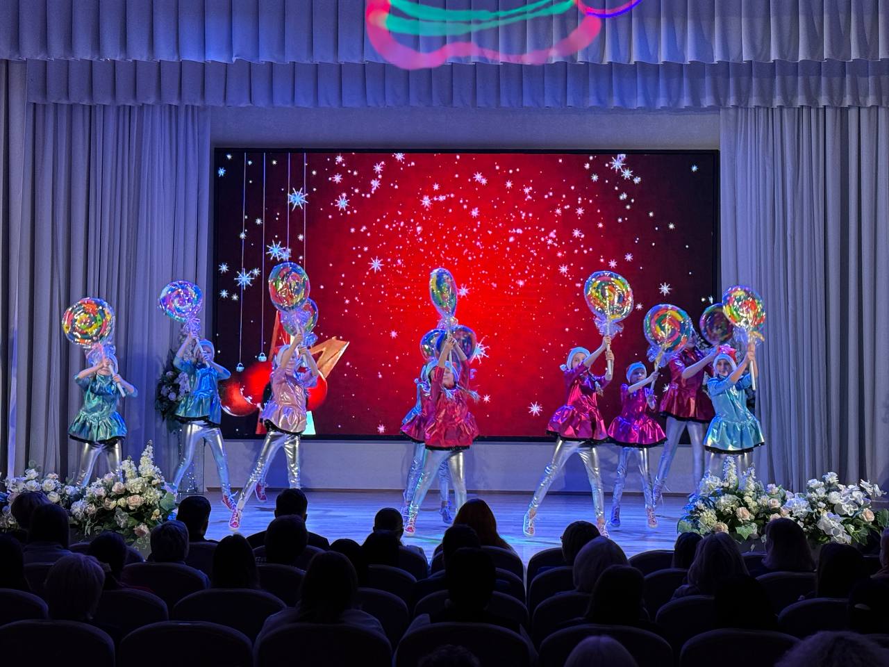 Торжественная церемония награждения по итогам второго этапа конкурса. Фото 3