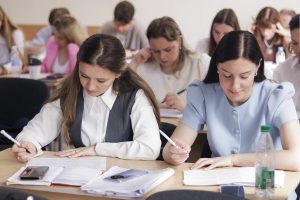 Финалисты конкурса «Учитель года» учатся взаимодействию с аудиторией